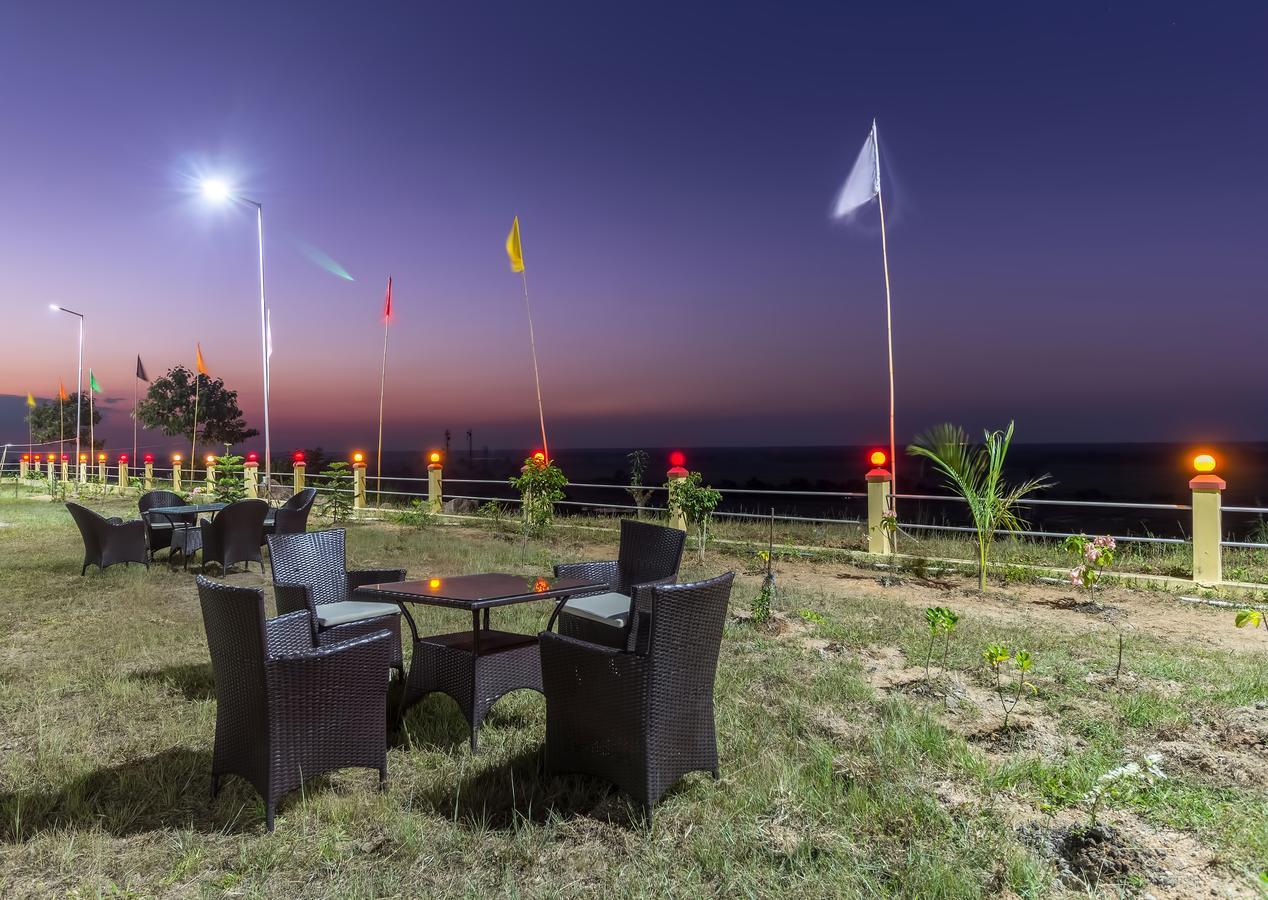 La Vue Resort Kāziranga Exterior foto