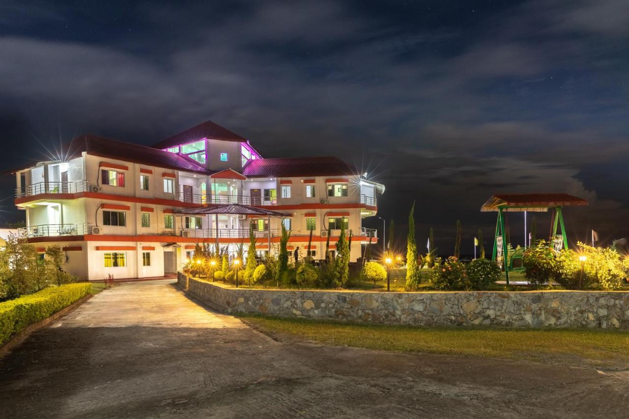 La Vue Resort Kāziranga Exterior foto